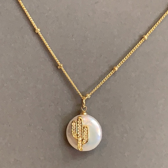 pearl necklace with crystal saguaro cacti - Picture 8 of 12